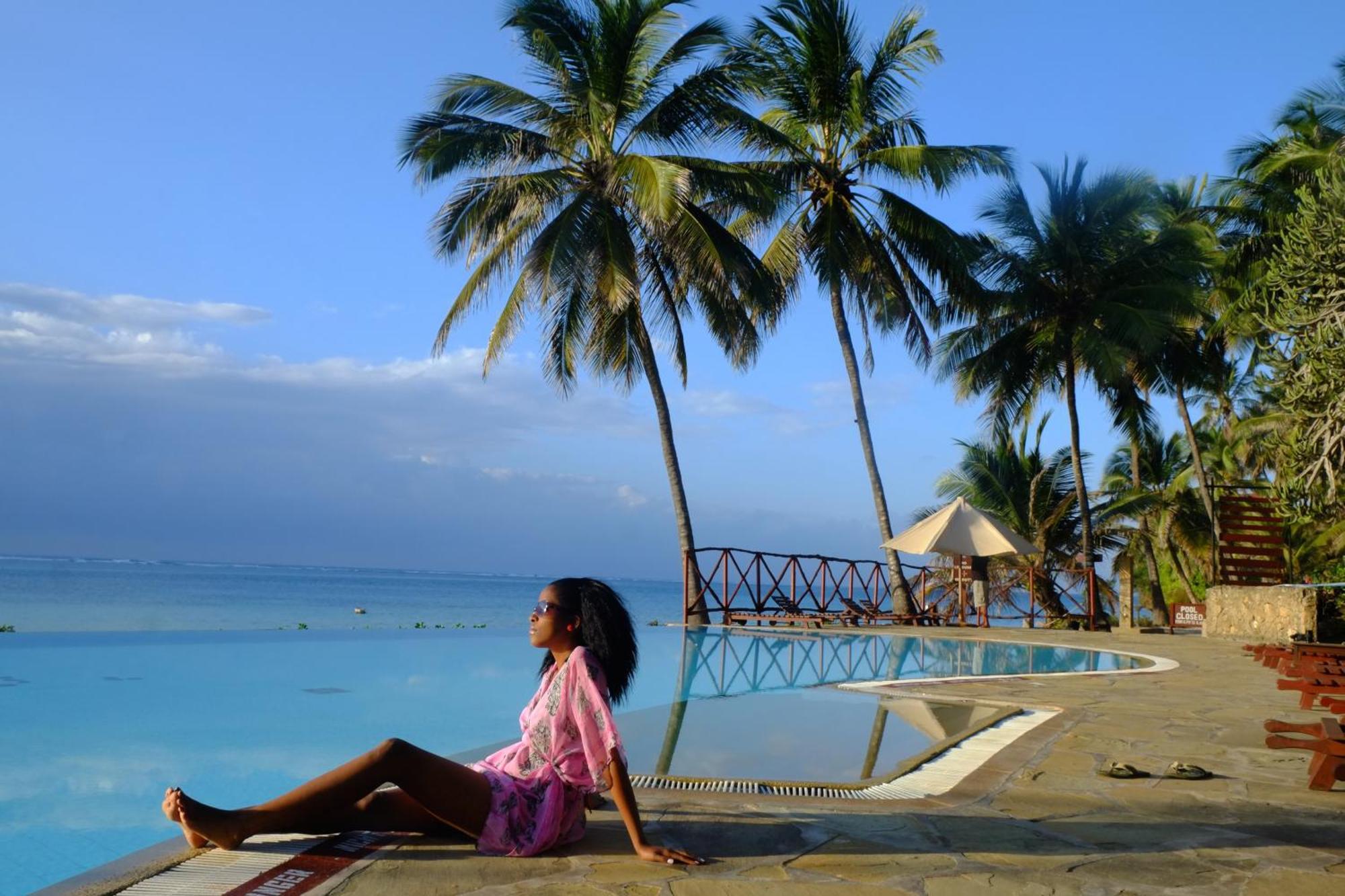 Voyager Beach Resort Момбаса Екстериор снимка